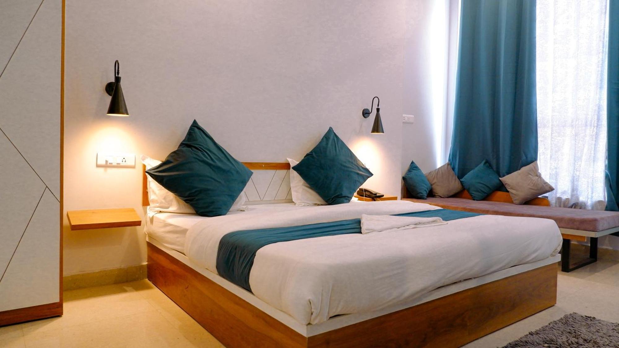 Soul Haven On Main Hotell Rishīkesh Exteriör bild